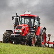 Zetor Forterra, která se začala vyrábět někdy v roce 2008, představuje jednu z nejúspěšnějších moderních řad brněnského výrobce. Traktory s výkonem až 150 koní si získaly oblibu díky robustní konstrukci, nízkým provozním nákladům a univerzálnímu využití. Po dvě desetiletí tvořily vlajkovou loď značky Zetor.