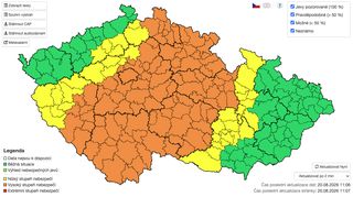 Meteorologové varovali před velmi silnými bouřkami s krupobitím