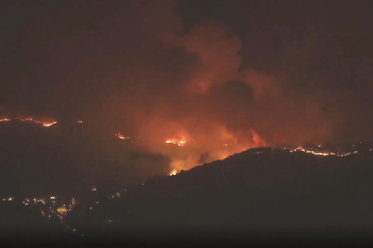 Ve Španělsku zahynul voják, který pomáhal s hašením požáru