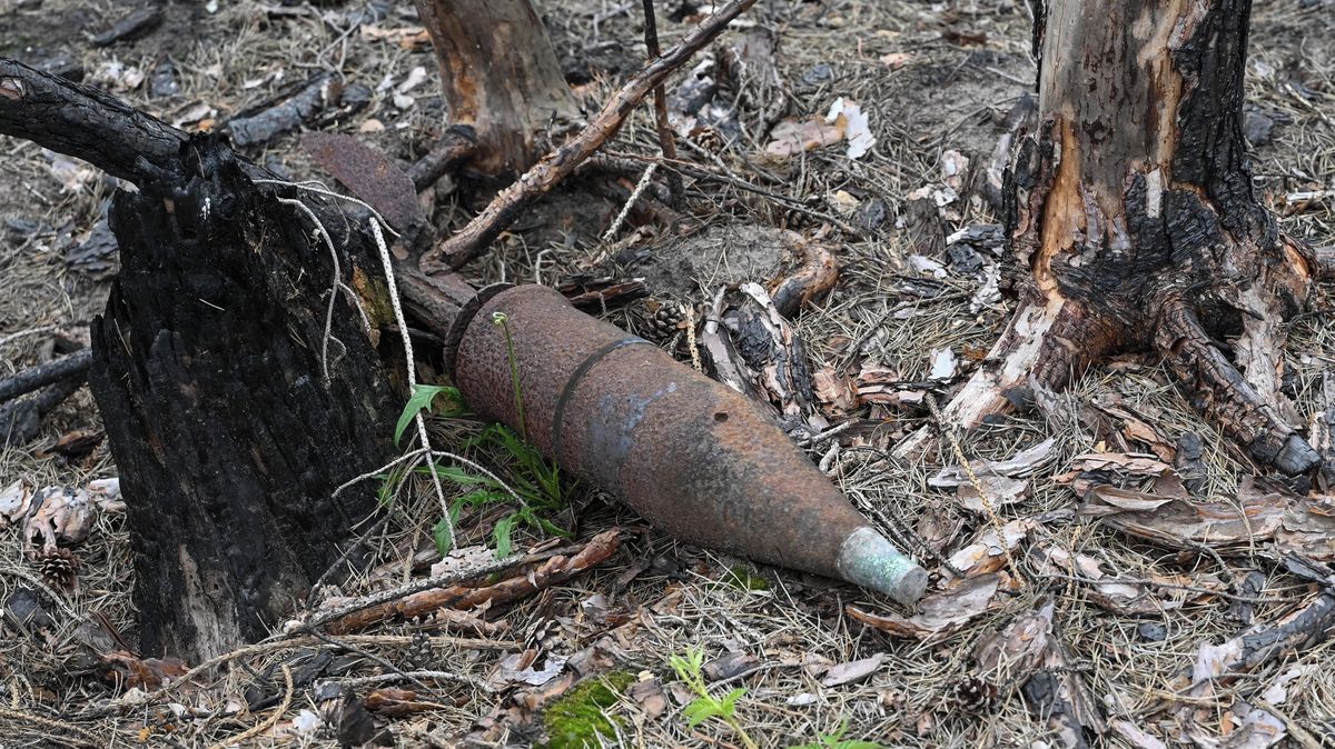 Lesní požáry jako časovaná bomba. Žár odpaluje v Evropě munici z válek