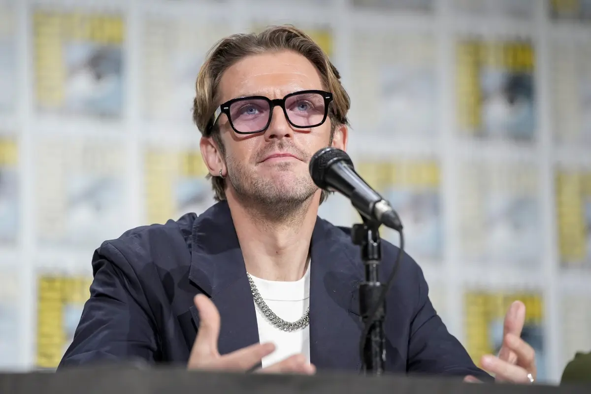 Amazon obsadil nového RoboCopa. Ztělesní ho britský herec Dan Stevens