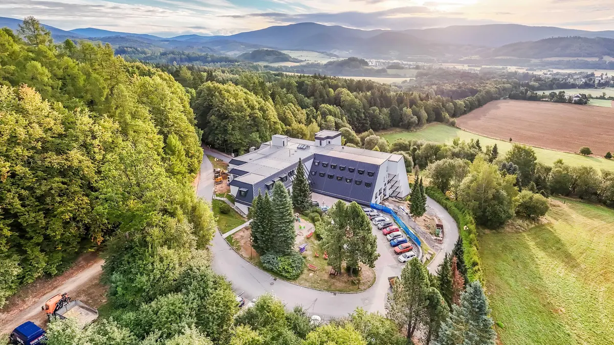 Po devíti měsících otevřeli zrekonstruovaný ikonický Wellness hotel Diana 