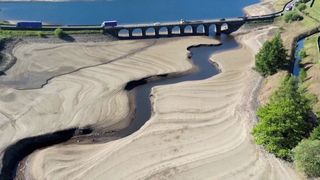Svět rychle přichází o zásoby vody, varuje WMO