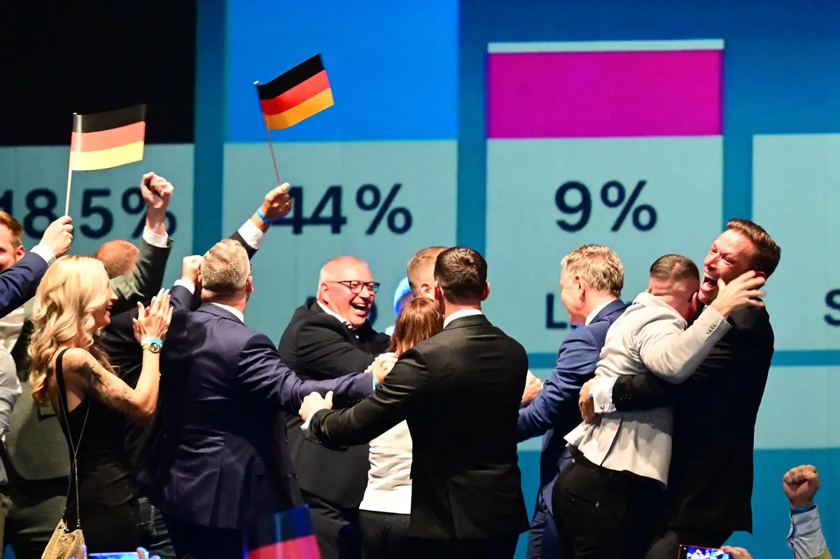 Od kritiky eura k extrémismu. Kdo je kdo ve vítězící AfD