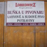 Piva z Vysokého Chlumce. Démon, Vévoda nebo kníže měli mezi zákazníky velmi slušnou pověst.