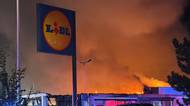 Hoří kladenský obchod Lidl