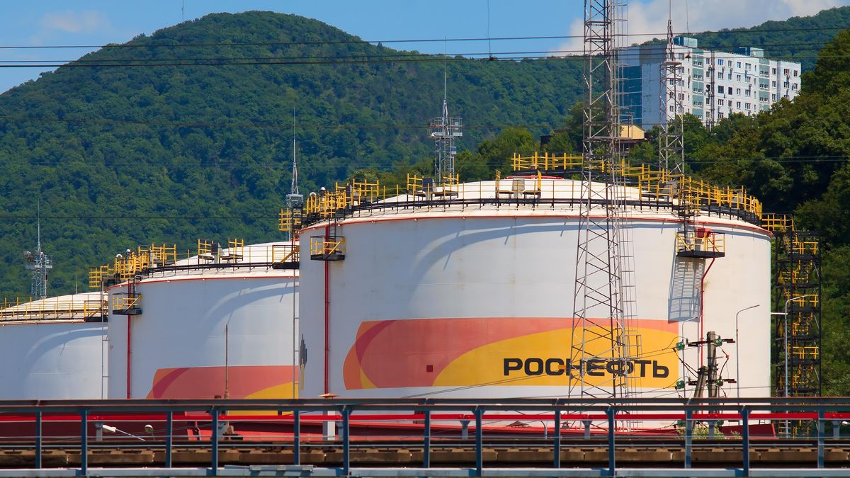 Moskva nabízí Indii neomezené dodávky ropy
