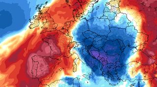Od sněhu k téměř 40 °C. Evropu rozděluje mimořádný kontrast počasí