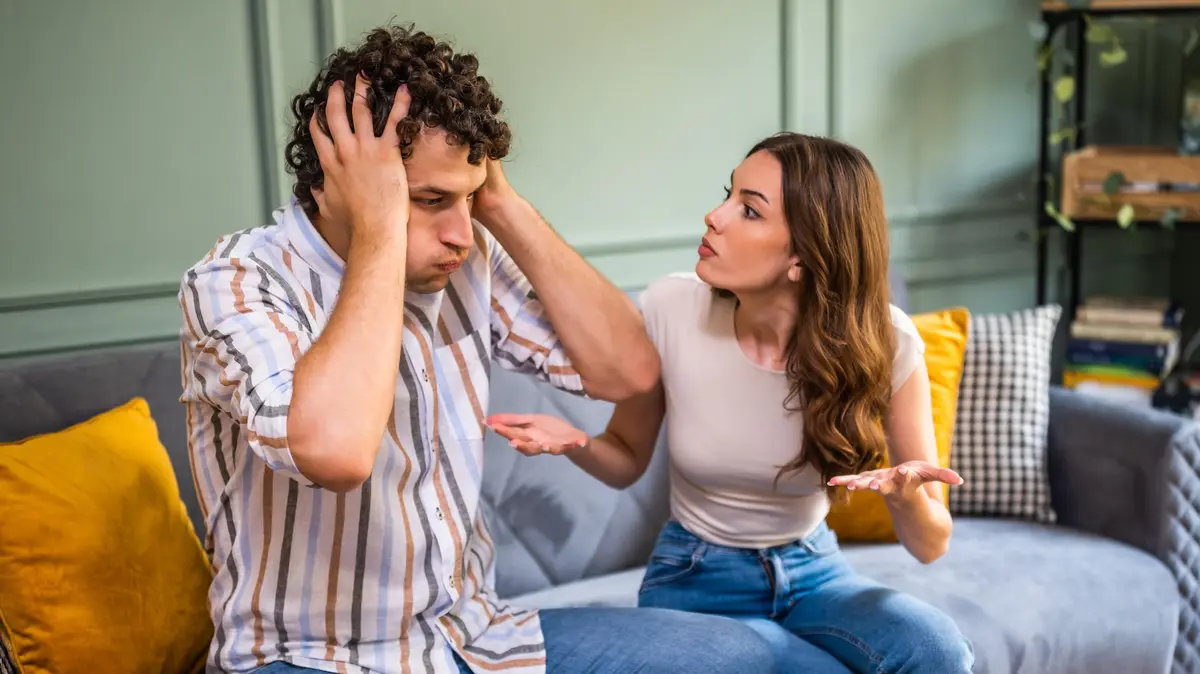 Upřímnost není všechno. Kdy je lepší nepříjemný rozhovor vůbec nezačínat