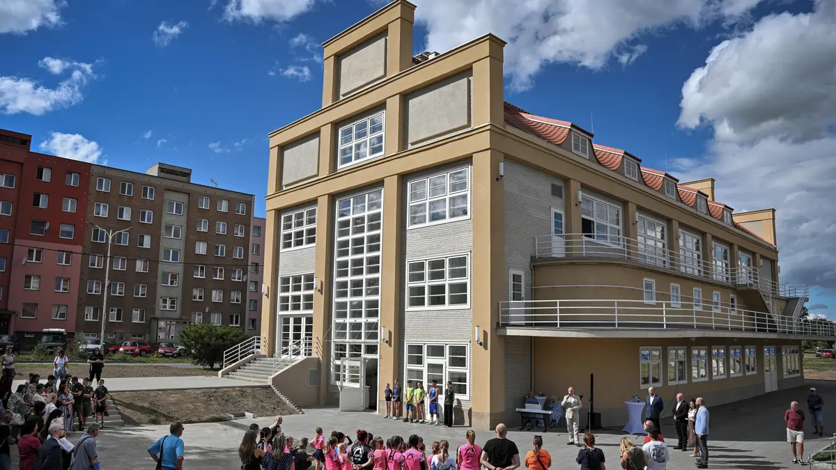 Unikátní krnovská sokolovna připomíná zámořský parník. Opravovali ji tři roky