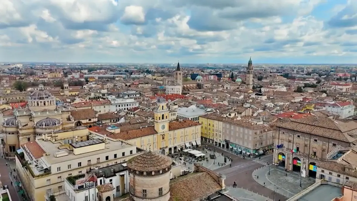 Italské město šunky láká i na další delikatesy