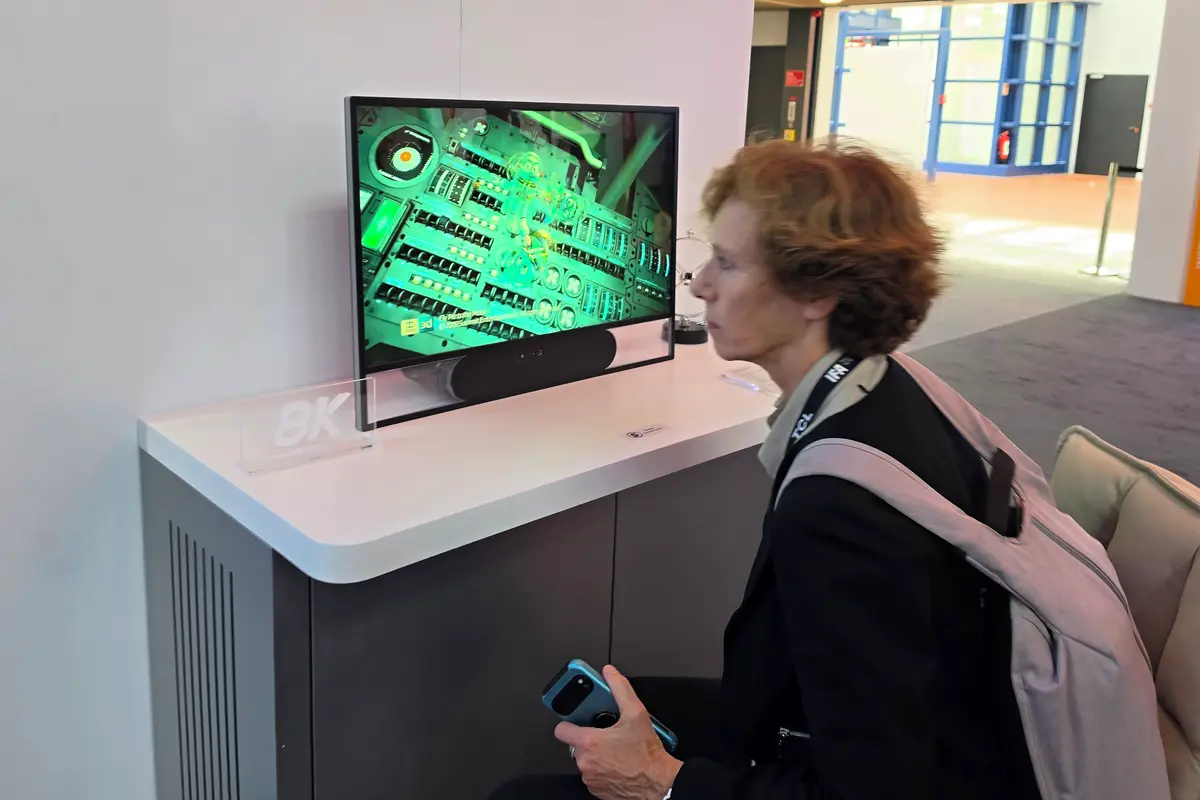 IFA 2026: 3D obraz vykouzlí přímo před očima. 8K monitor od TCL nepotřebuje brýle