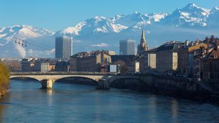 Rekordní vedra vystřídal ve Francii propad o 20 °C a sníh v Alpách