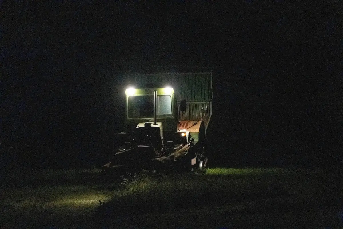 Účastníci koncertu obsadili jeho louku. Reakce běsnícího bavorského farmáře šokovala policii