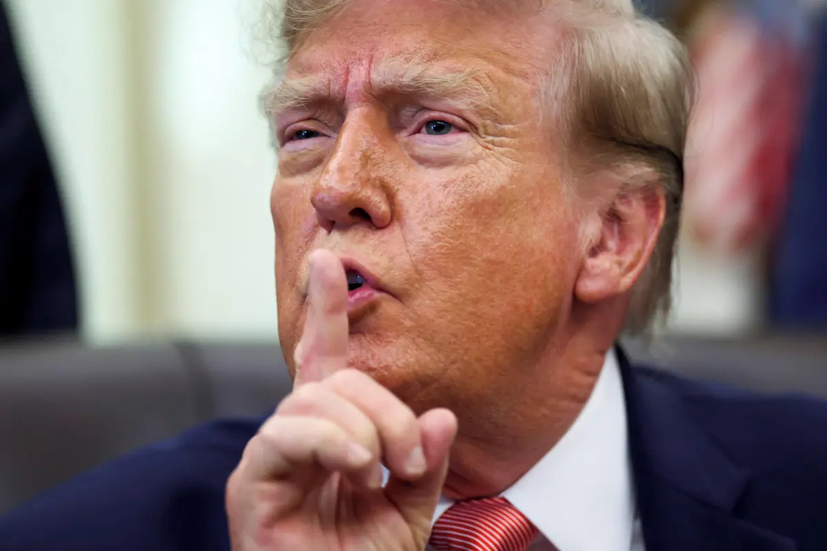Jste nemocný? Dávejte si pozor. Trump třikrát vyjel na novináře serveru The Independent