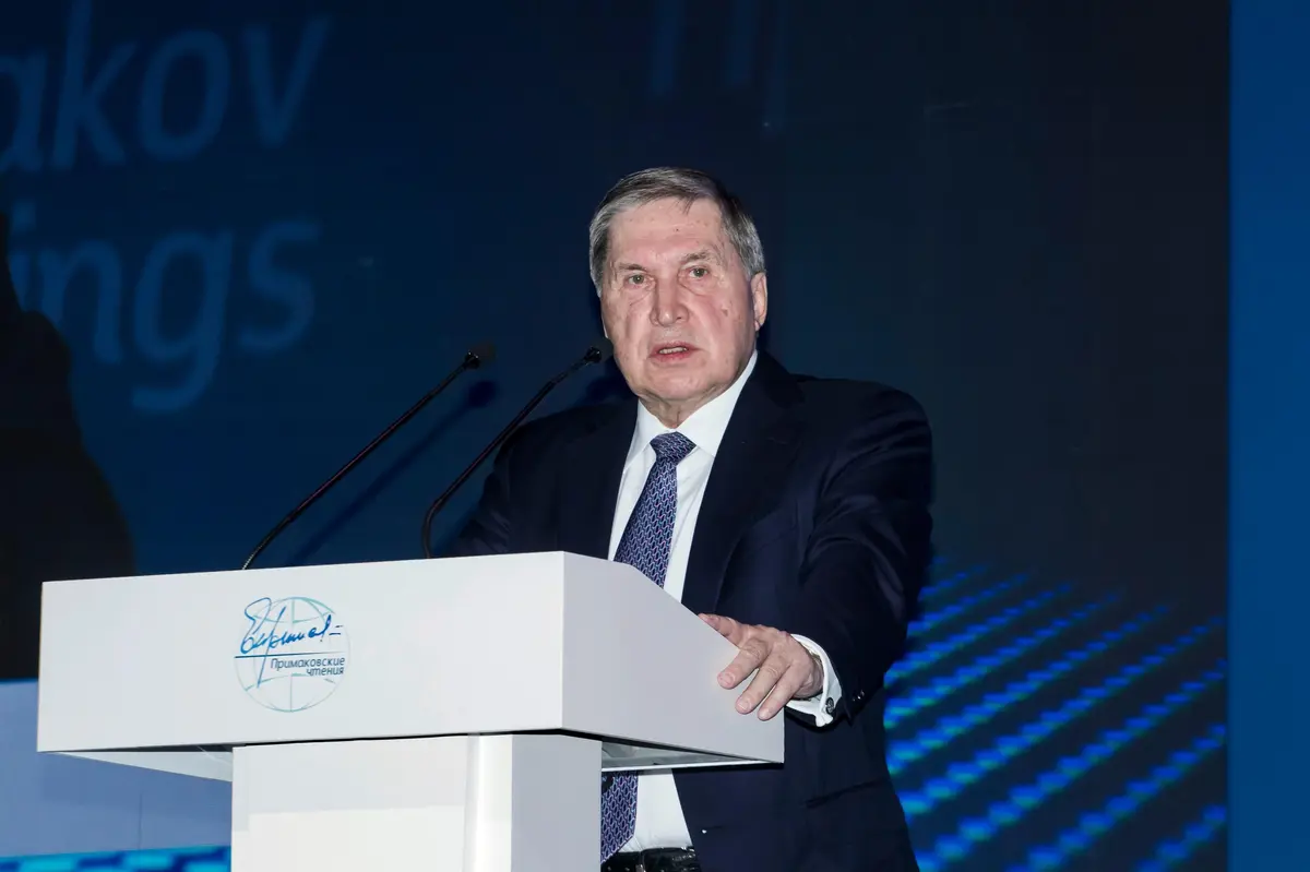 Ušakov: Letenky do SAE si Evropané koupit mohou, k našim jednáním o Ukrajině zváni nejsou