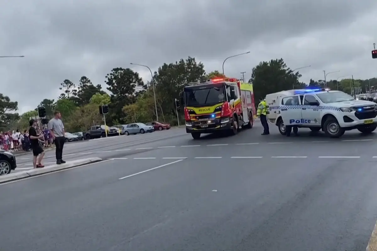 Auto vjelo v Austrálii do davu fanoušků ragby