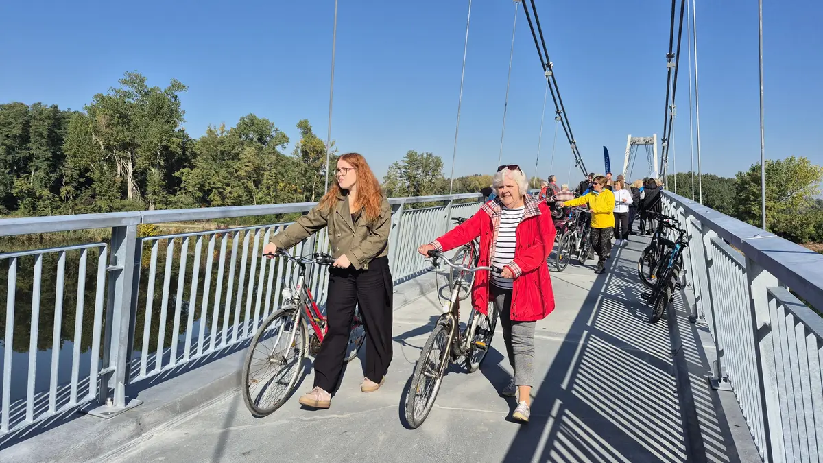 Přes Labe na Nymbursku vede nový most pro cyklisty