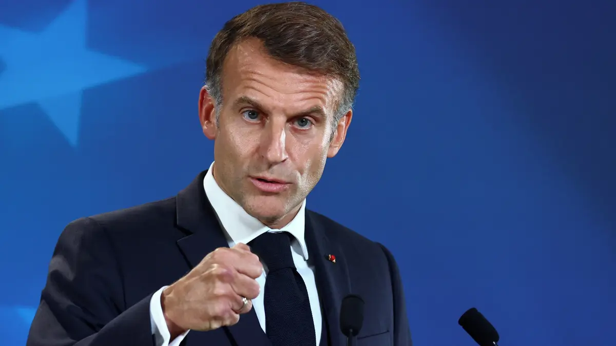 Francie se připravuje na mohutné protesty. Hlavně nic neničte, žádá Macron demonstranty