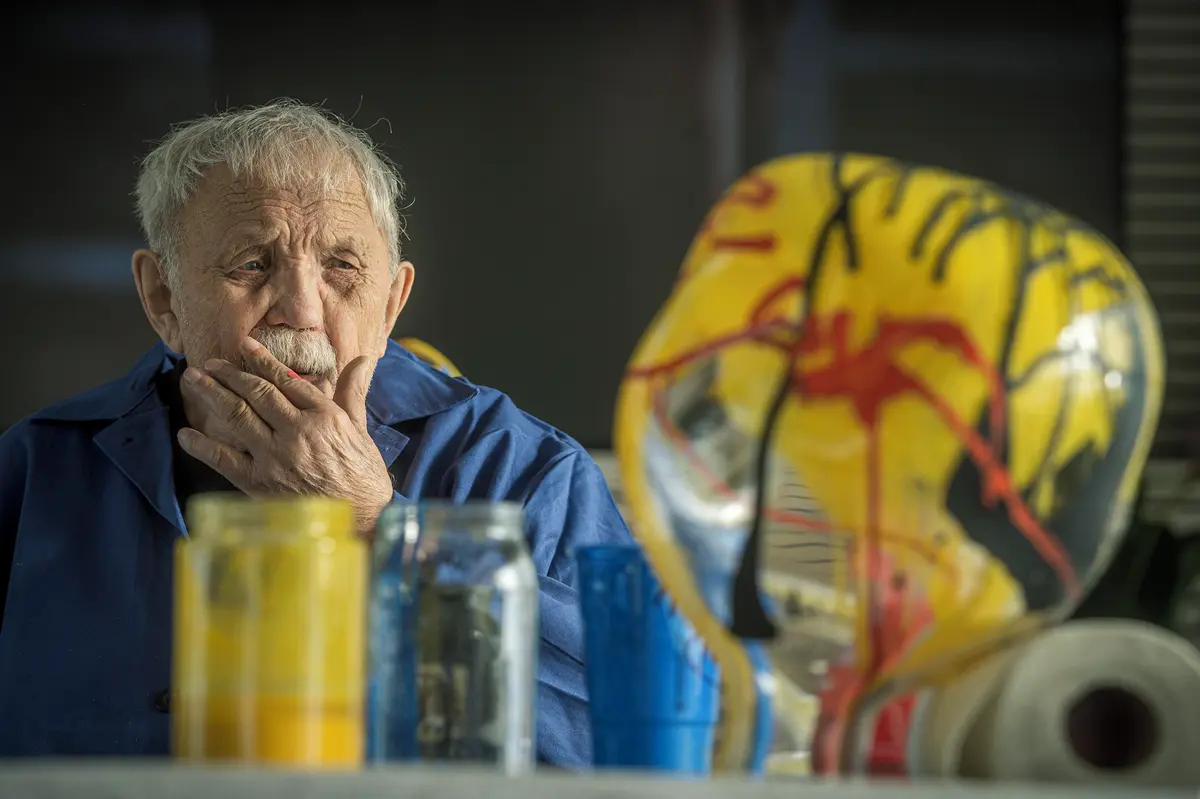 Zemřel malíř a sklář Vladimír Kopecký