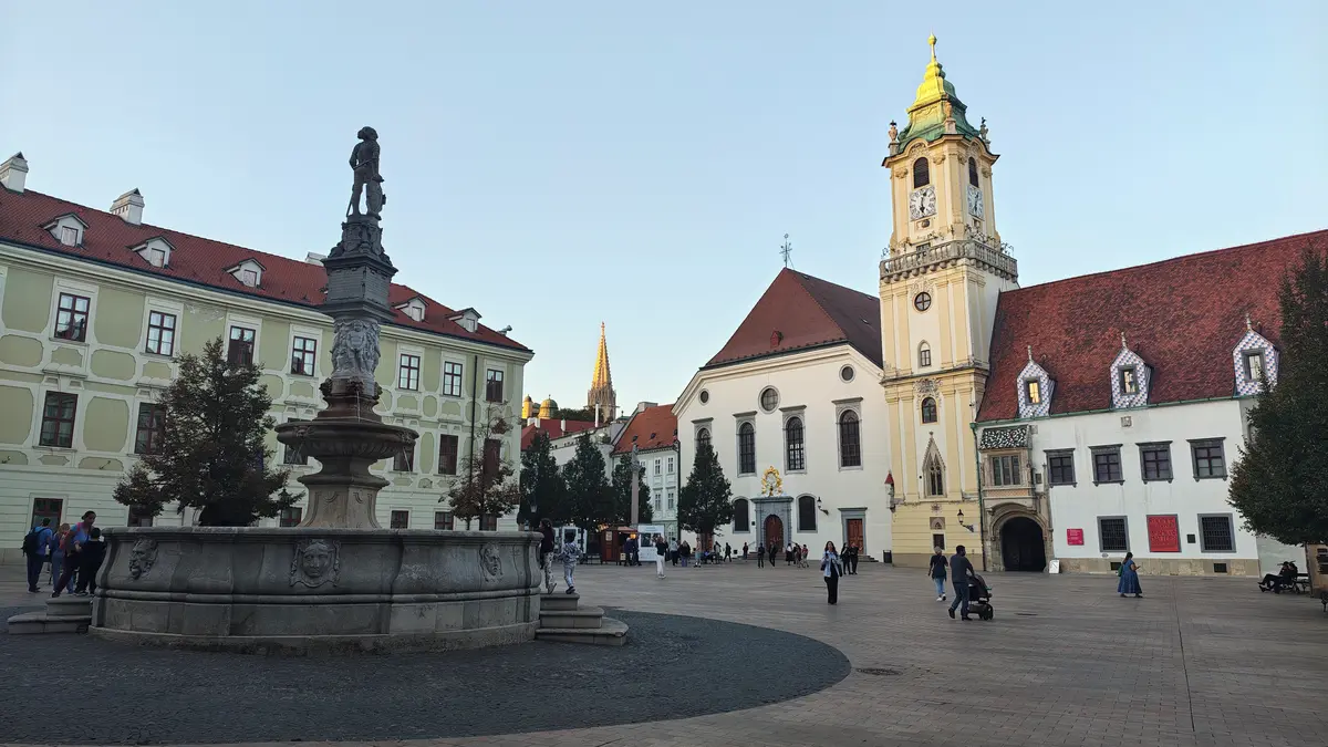 Bratislavou ve stopách čerstvě korunovaných králů