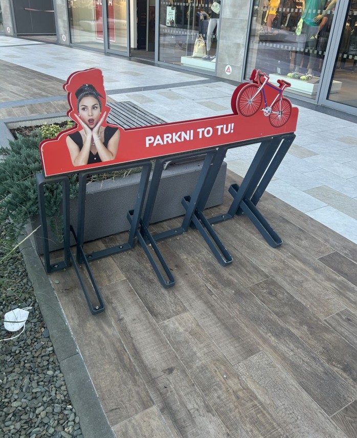 Dvě děti a mladík v Ostravě ukradli závodní kola