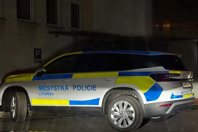 Měststká policie hitem internetu. Litvínovští strážníci řeší chybný polep