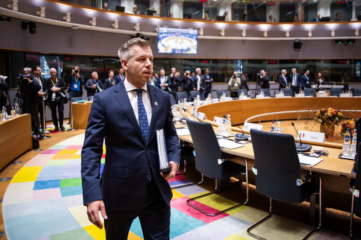Premiér Magyar chce získat další roční výjimku pro dovoz ruské ropy