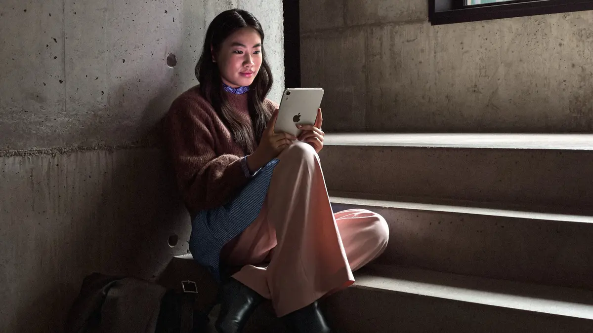 iPad mini prošel velkou proměnou. Má OLED displej a odolá vodě