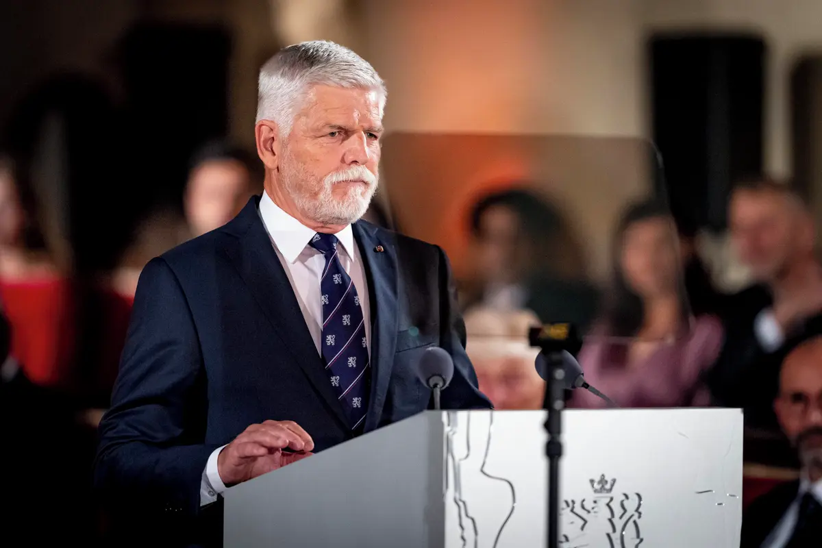 Prezident Pavel přijde v pondělí na vládu