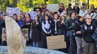 Studenti dostanou omluvenku na protesty. Klempíř nesmí na DAMU